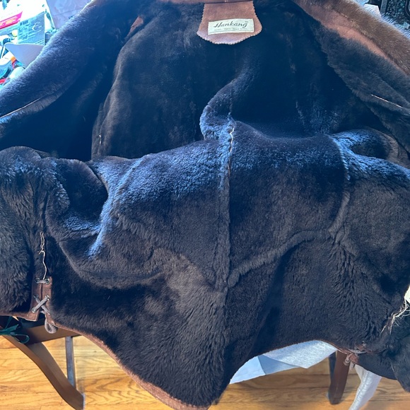 Ladies brown sheepskin coat with fur collar and fur trim, size large - Picture 6 of 12